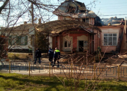 Утренние  фото с мест пожара в Таганроге