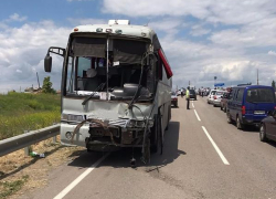 Среди пострадавших пассажиров в ДТП на трассе «Матвеево-Курган –Авило-Успенка» трое детей