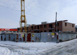 Таганрожцы против появления большого дома в Михайловке, но застройщик продолжает возведение