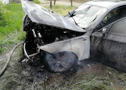 Красавец BMW  сгорел в Таганроге