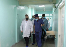 Губернатор Василий Голубев побывал в БСМП Таганрога 