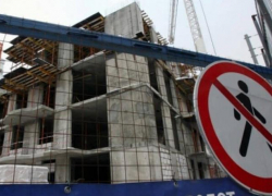 Почти 3 миллиона рублей потеряли обманутые дольщики жилого дома в Таганроге