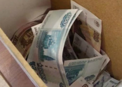 Таганрожец  пришел в гости к другу и похитил у него около 60 тысяч рублей