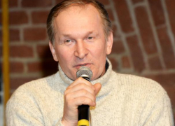 «Рановато мне на кладбище»: таганрожец Федор Добронравов назвал «уткой» новость о госпитализации