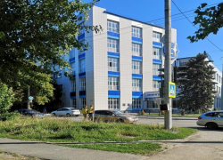 Подростки - попрошайки сменили место сбора денег в Таганроге