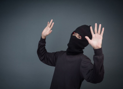 Подробности задержания подростка, пытавшегося проникнуть в школу под Таганрогом