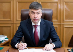 Наживался на взятках: новое уголовное дело возбудили против таганрожца Логвиненко