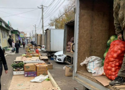 Куда делись контролирующие органы? Таганрожец показал ещё одну локацию с нелегальными продавцами