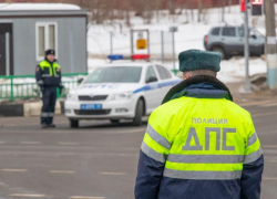 В Таганроге мужчина применил насилие к сотруднику ДПС