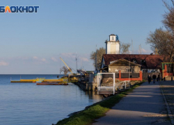 Дождем и ветром встречает таганрожцев новая рабочая неделя