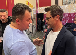 На встрече с актером, Деревянко предложили заняться Шестаковским бульваром 