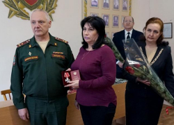 Ордена Мужества переданы семьям погибших военных из Таганрога 