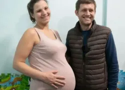 «Несломленное сердце Донбасса» - Борис Корчевников посетил пункт приема беженцев под Таганрогом