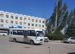 Трястись в автохламе и бегать в кусты: легко ли быть водителем автобуса в Таганроге? 