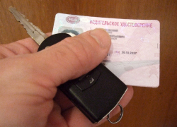 Таганрожец хотел вернуть права, а потерял 150 тысяч рублей