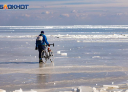 Таганрогский залив пока не готов к прогулкам