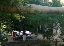 Дети мокрые, лужи жуткие