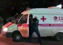 Водителя "скорой помощи" избили в Таганроге