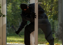 Под Таганрогом полицейские раскрыли кражу на двести тысяч рублей