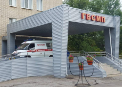 Помощь медиков пришла: тучного  Алексея Бокарева доставили в БСМП Таганрога