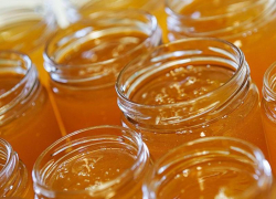  Осторожно мёд: на Дону обнаружили вредный для здоровья сладкий продукт
