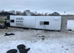 Авария с автобусом Саратов — Ростов произошла сегодня утром в Белокалитвинском районе