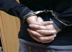 В соседнем с Таганрогом районе мужчина ограбил магазин, забрал кассу и набрал продуктов