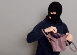 В Таганроге сотрудники полиции задержали грабителя