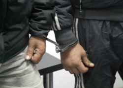 В Таганроге братья-близнецы решили заработать на сдаче краденных металлических деталей