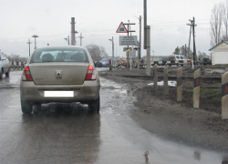 Таганрожцам на заметку: переезд под Таганрогом закроют на два дня