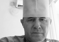 «Он интубировал* лучше всех в отделении»: врач-анестезиолог БСМП Таганрога Валерий Николаевич Ткачук умер в возрасте 74 лет
