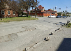 Где асфальт, а не направление? Таганрожцы не смогли назвать локации с нормальной дорогой