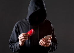 455 тысяч за один звонок: как обманули таганрогского пенсионера