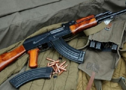 В Неклиновском районе на границе с ДНР задержали мужчину с автоматом и боеприпасами