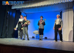 "Мастера перевоплощения": в Таганроге прошла премьера спектакля " Серебряные дети"