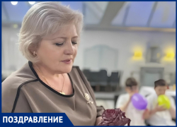 Учитель начальных классов лицея №7 Людмила Семёновна Воронова сегодня отмечает день рождения