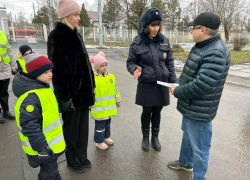 В Таганроге прошла акция «Засветись ради жизни» 