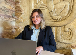 Требуется менеджер