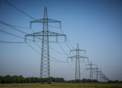 13 важных опор ЛЭП заменили на Дону: к этим сетям подключены и таганрожцы