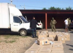Донские пограничники задержали контрабандиста с переполненной сигаретами «ГАЗелью»