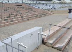 Гости Таганрога недоумевают: почему не работает ногомойка на пляже "Тополёк"