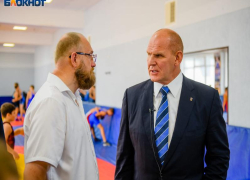 Возобновите финансирование по "Доступной среде": Александр Карелин ответил на неудобные вопросы таганрогских общественников