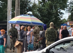 Спецподразделение ФСБ и полиция устроили рейд против сигаретной мафии Таганрога