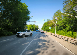 Двое несовершеннолетних попали под авто в Таганроге на выходных 