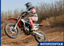 "И мотор ревёт": День автомобилиста в Таганроге отметили с ветерком