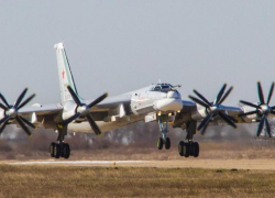 В небе над Таганрогом поднялся  ТУ-95МС