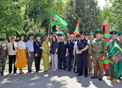 В Таганроге состоялся торжественный митинг в честь Дня пограничника