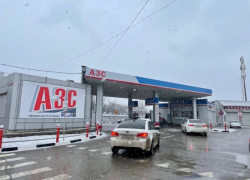 АЗС «ОТП Мобил 1» в Международный женский день ВСЕМ женщинам дарит Цветы !