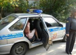 Голый житель ростовской области спровоцировал ДТП на трассе