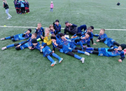 Юные футболисты из Таганрога стали победителями областного фестиваля в ходе напряженной борьбы